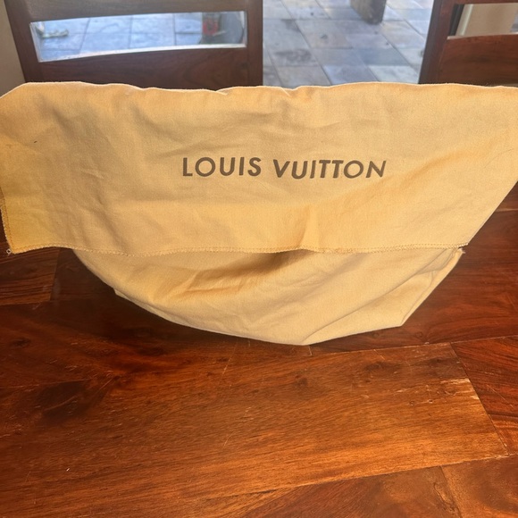 Authentic Louis Vuitton Palermo bag. - Picture 2 of 12